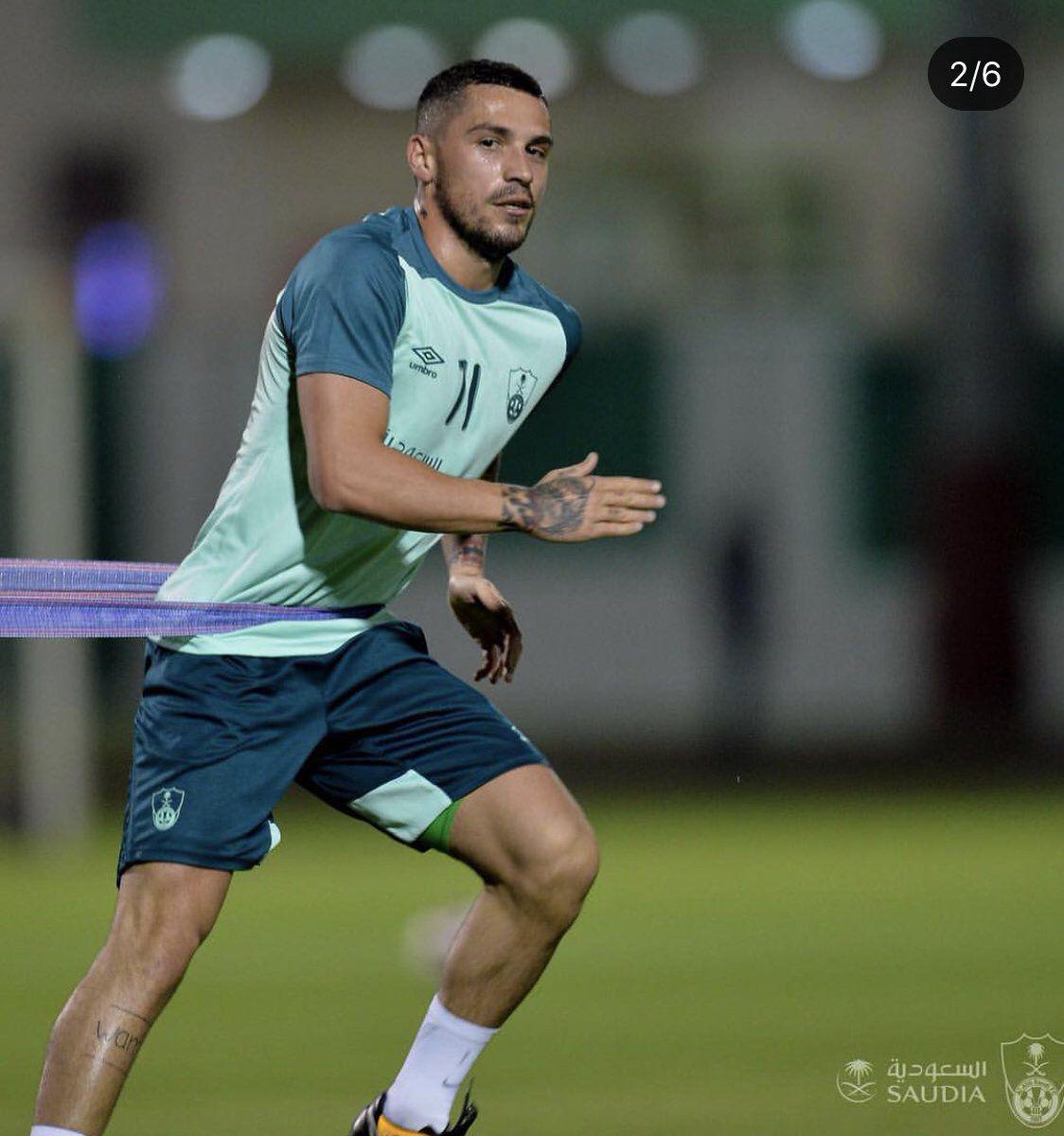 Nicolae Stanciu A Intrat în Programul De Pregătire La Al Ahli Jeddah.Tricolorul Debutează ...