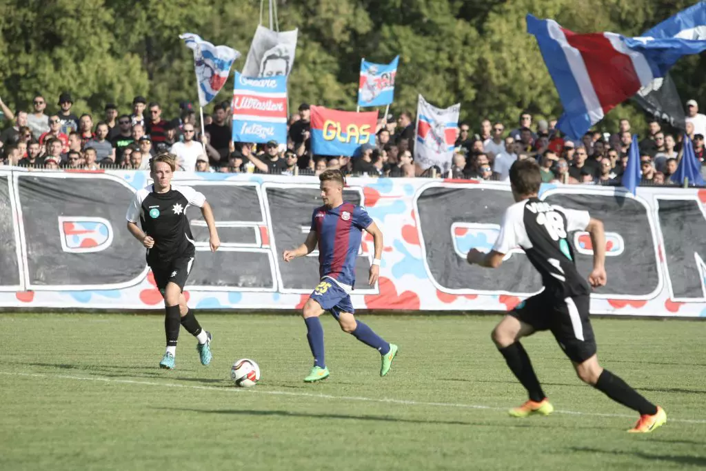 CSA Steaua - AFC Venus 1914 6-0, în primul meci din ...