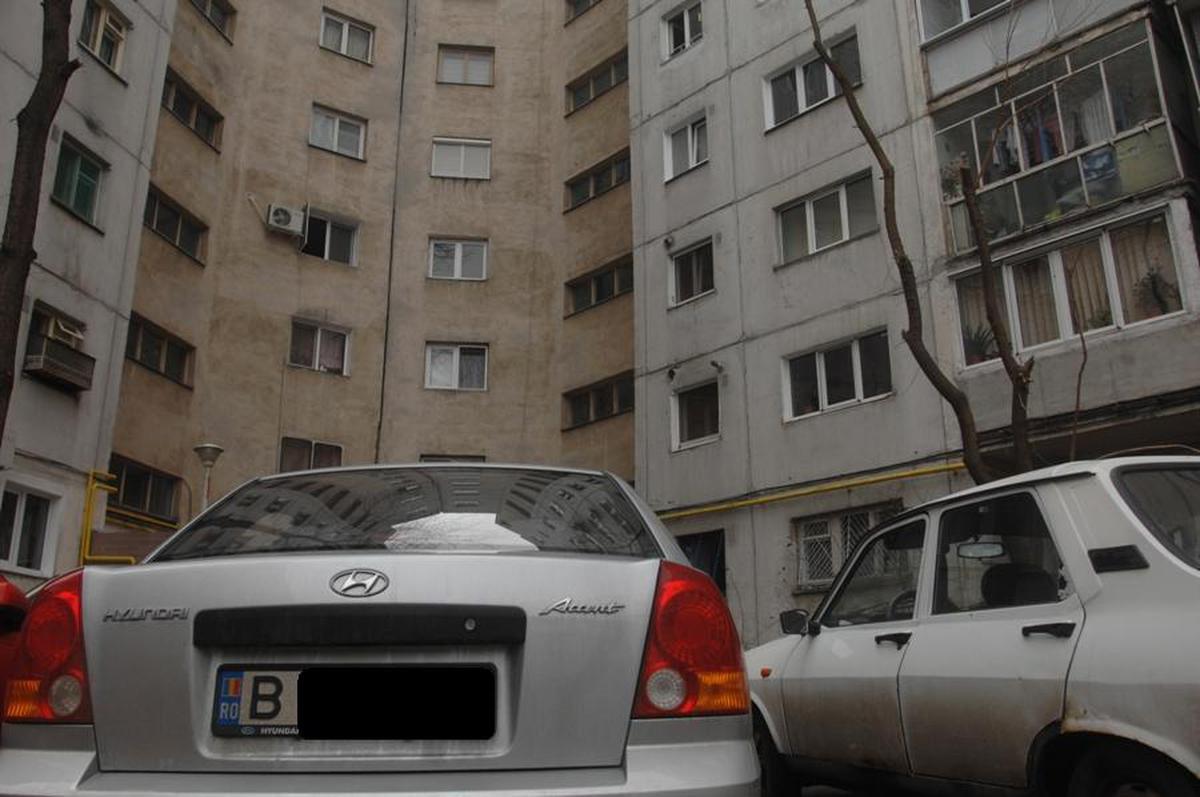 Atenţie: Trebuie înnoite contractele pentru locurile de parcare! 