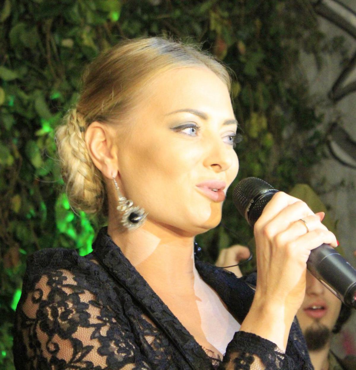 Delia a renunţat la Te cunosc de undeva