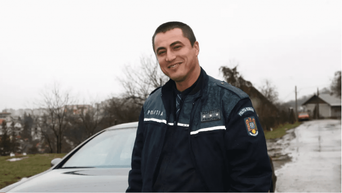 Cristian Cioacă, în tribune la un meci de handbal. Fostul polițist le-a făcut galerie fetelor de la Dacia Mioveni
