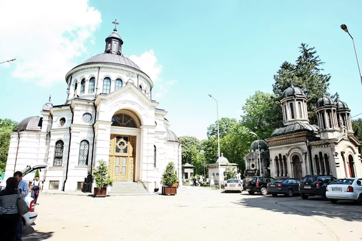 Azi, de Noaptea Muzeelor, aflați legendele cimitirului Bellu