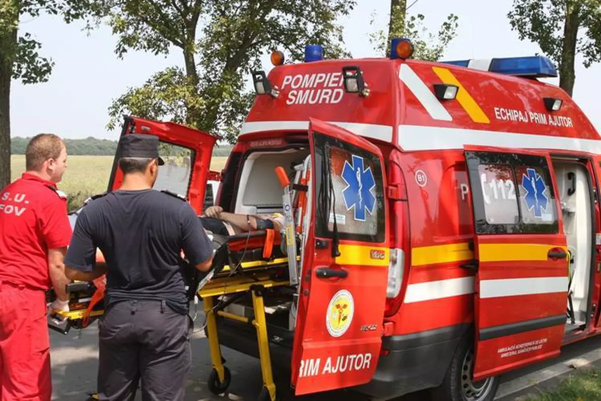 Șapte persoane au fost rănite într-u grav accident rutier, pe şoseaua Arad-Oradea