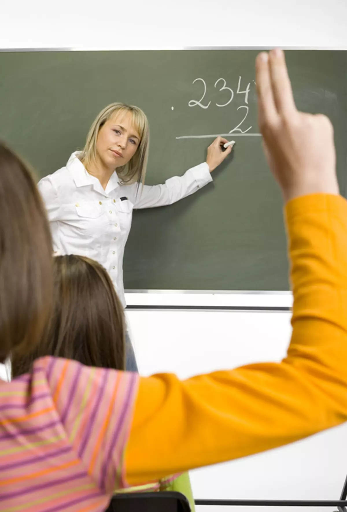 Vrei să lucrezi ca profesor de engleză în China? Vezi ce salarii oferă asiaticii