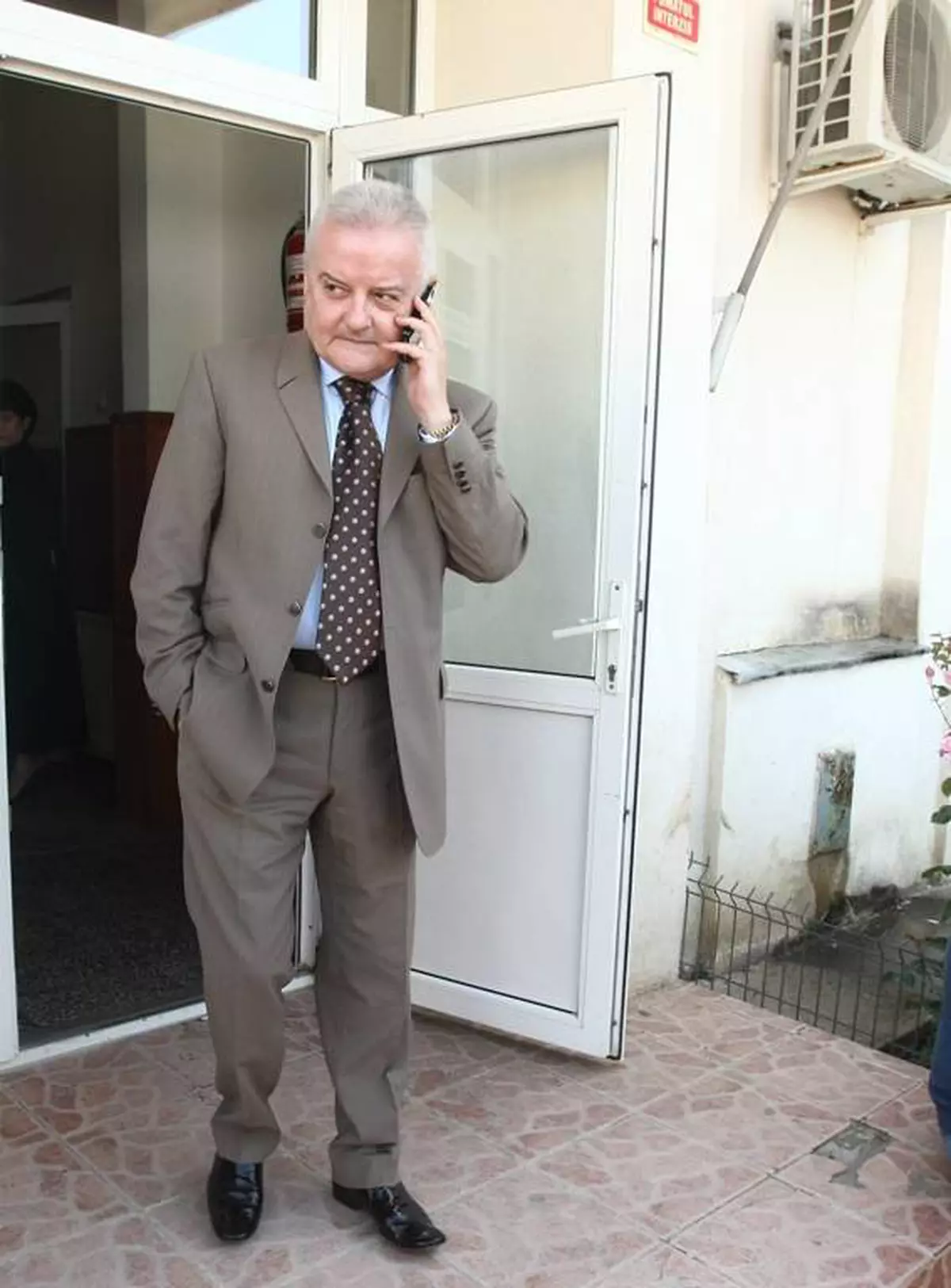 Cazare, mâncare şi distracţie gratis pentru Irinel Columbeanu! Vezi cine i-a făcut această ofertă omului de afaceri
