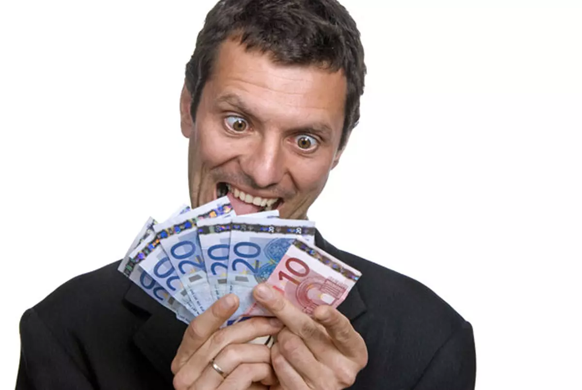 Iată ce spun unii dintre câştigătorii la Loto: «Banii picaţi din cer îţi pot lua minţile»