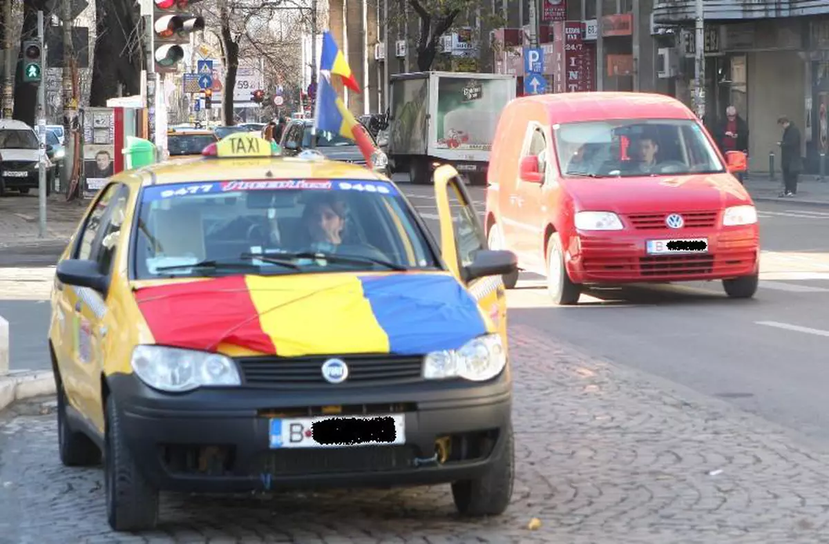 Aşa îşi arată patriotismul un taximetrist din Bucureşti