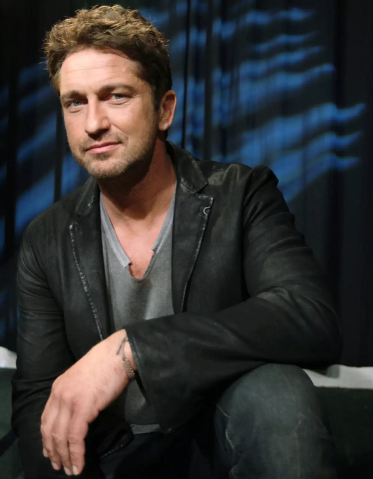 Mădălina, înlocuită numai cu bunăciuni. Vezi pe cine a agățat Gerard Butler