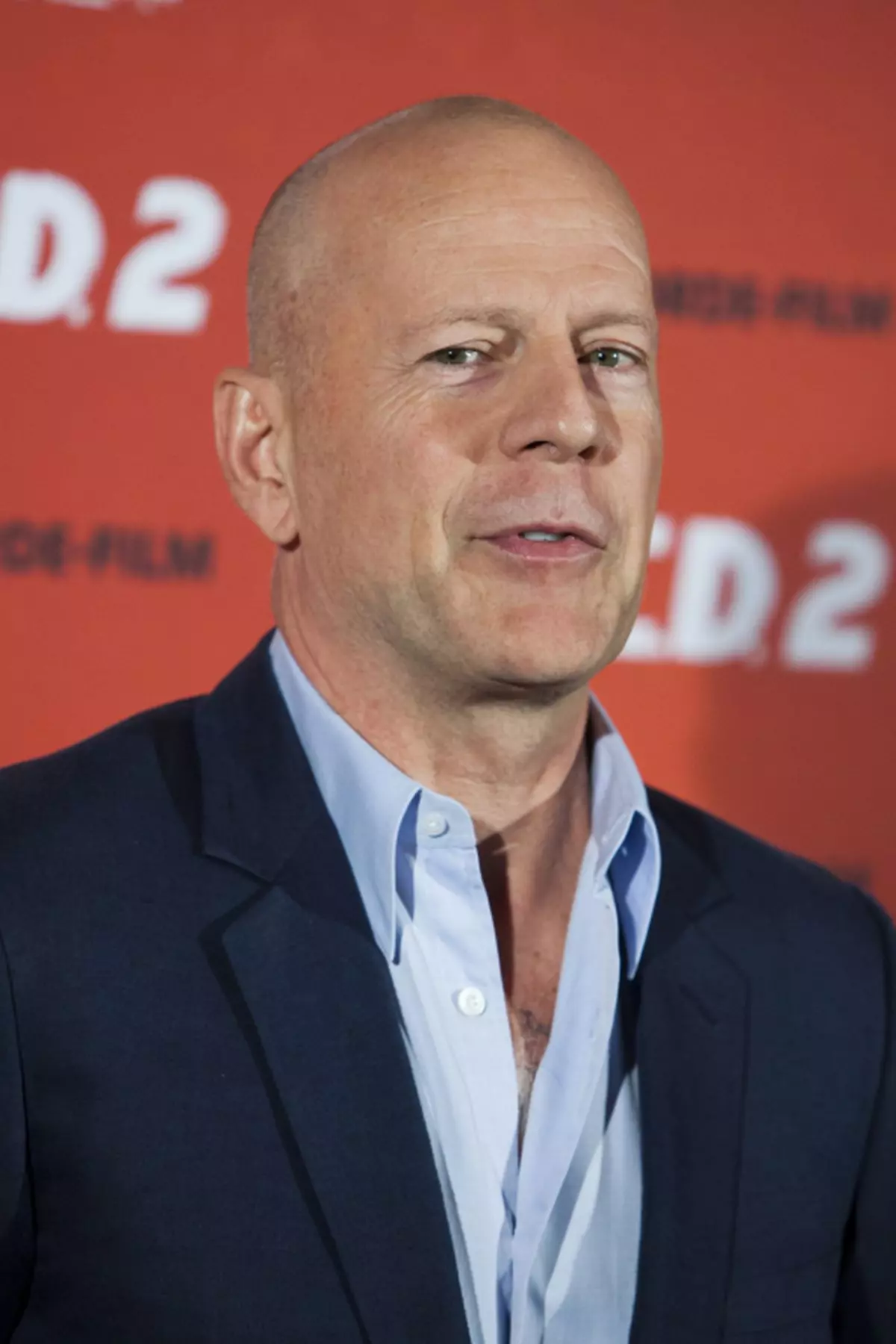 VESTEA care îi va FACE pe FANI să SUSPINE! BRUCE WILLIS vrea SĂ RENUNŢE la ACTORIE!