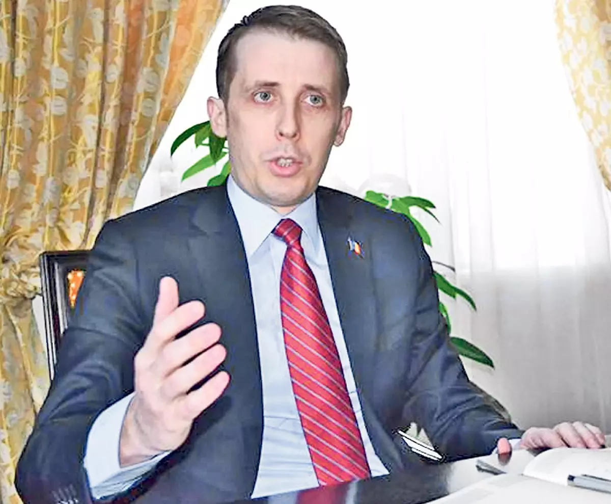 N-a făcut o oră de armată, dar vrea tinerii încorporați! Un primar propune ca armata să fie obligatorie