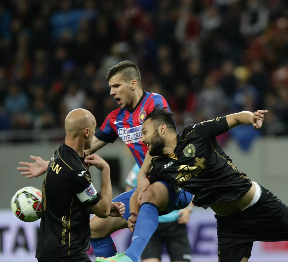 Steaua i-a ratat pe Piovaccari, Alibec, Rusescu, Tade și pe Keșeru, ^dar ar putea pescui un atacant de la Pandurii!