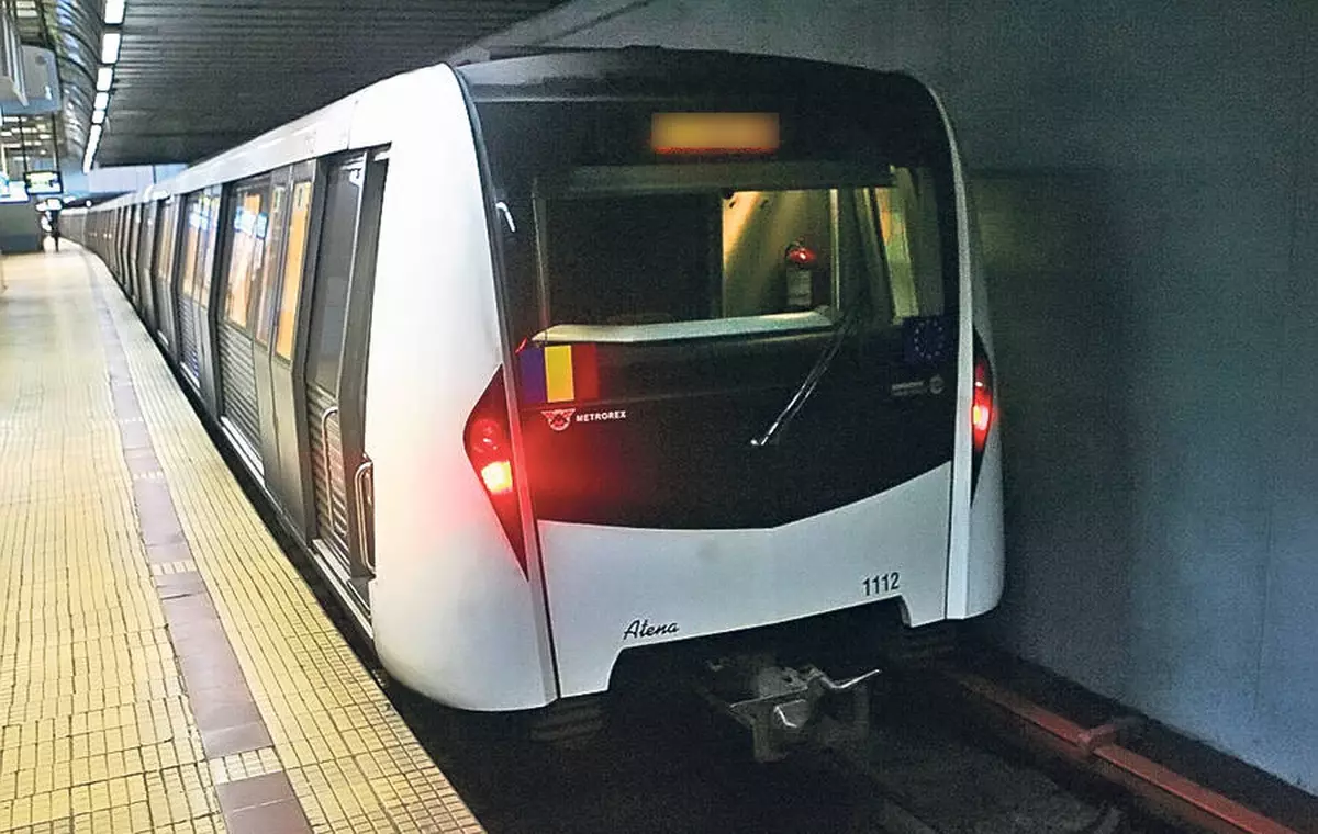 REVELION 2016 | Programul RATB şi al metroului, de Anul Nou