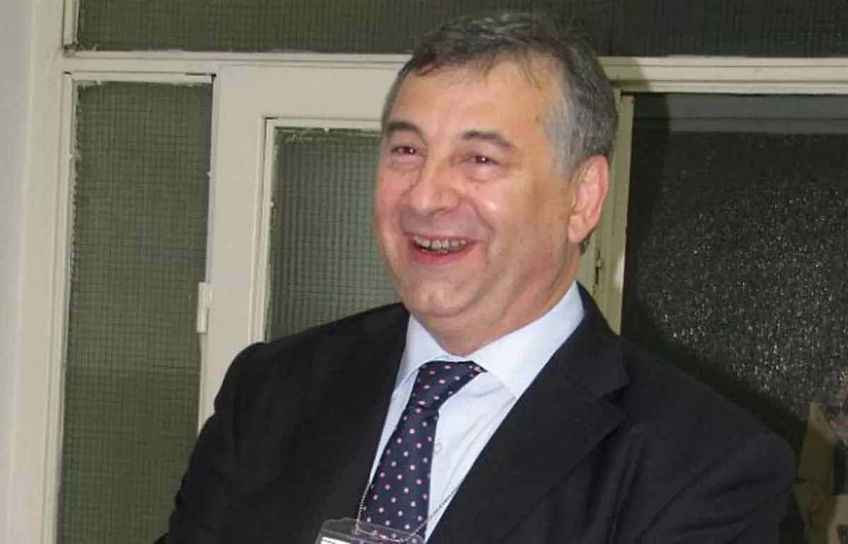 TELENOVELĂ LA IAŞI! Chemat în instanta pentru a recunoaşte un copil, un medic a cerut să fie audiată amanta sa!