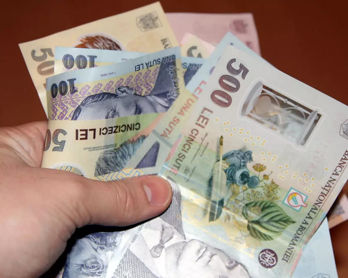 Profesorii primesc înapoi sporurile și diferențele salariale din perioada 2008-2011
