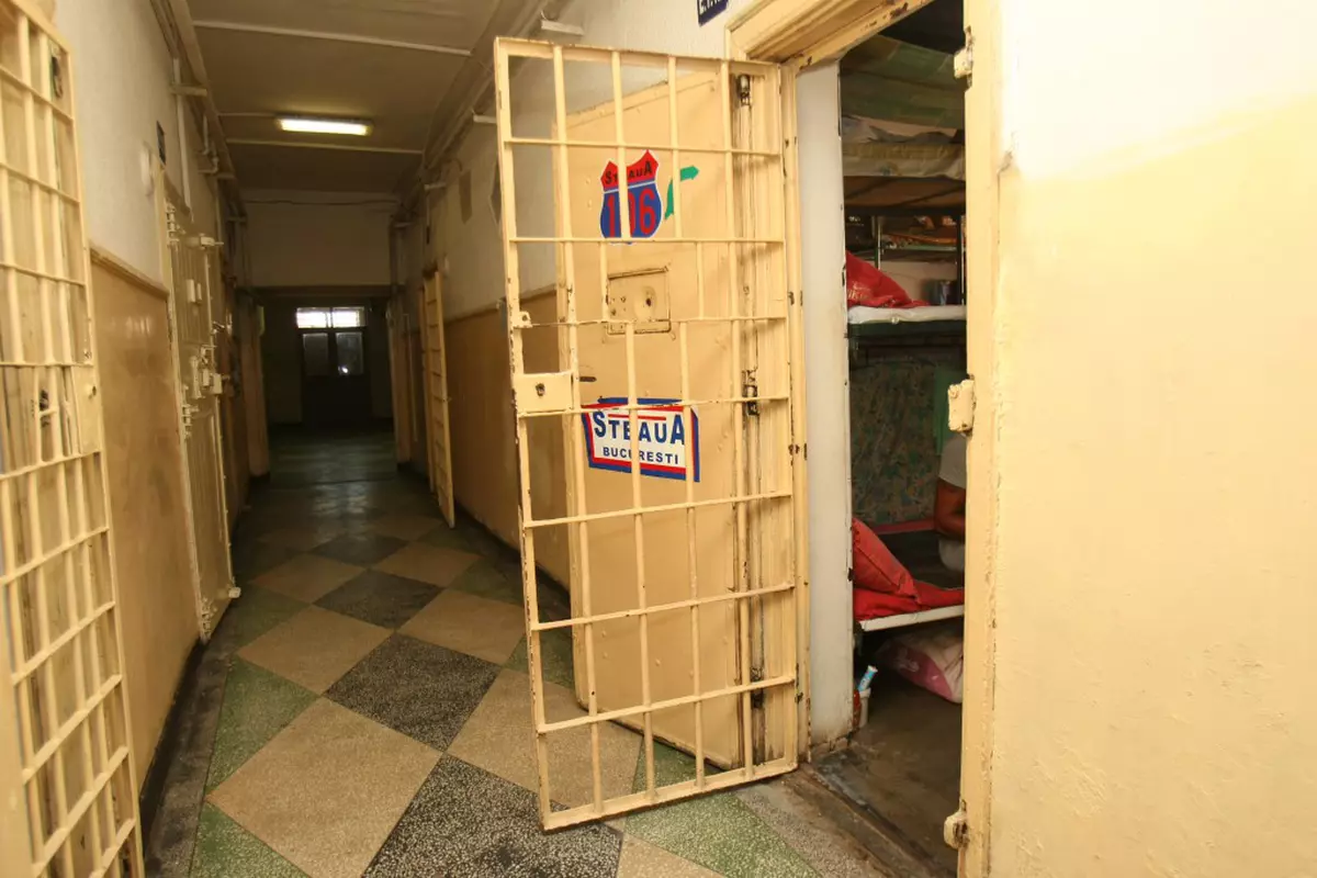 EXCLUSIV / Răpus de infarct în pușcărie. Mâna dreaptă a „nababului Mihai Necolaiciuc a decedat după gratii, la un an de la condamnarea sa în dosarul Jaful de la CFR