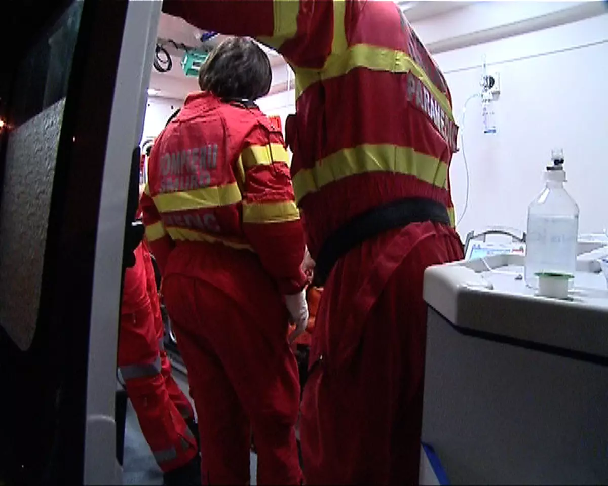 O tânără din Valsui şi-a înjunghiat iubitul pentru că a cerut-o în căsătorie