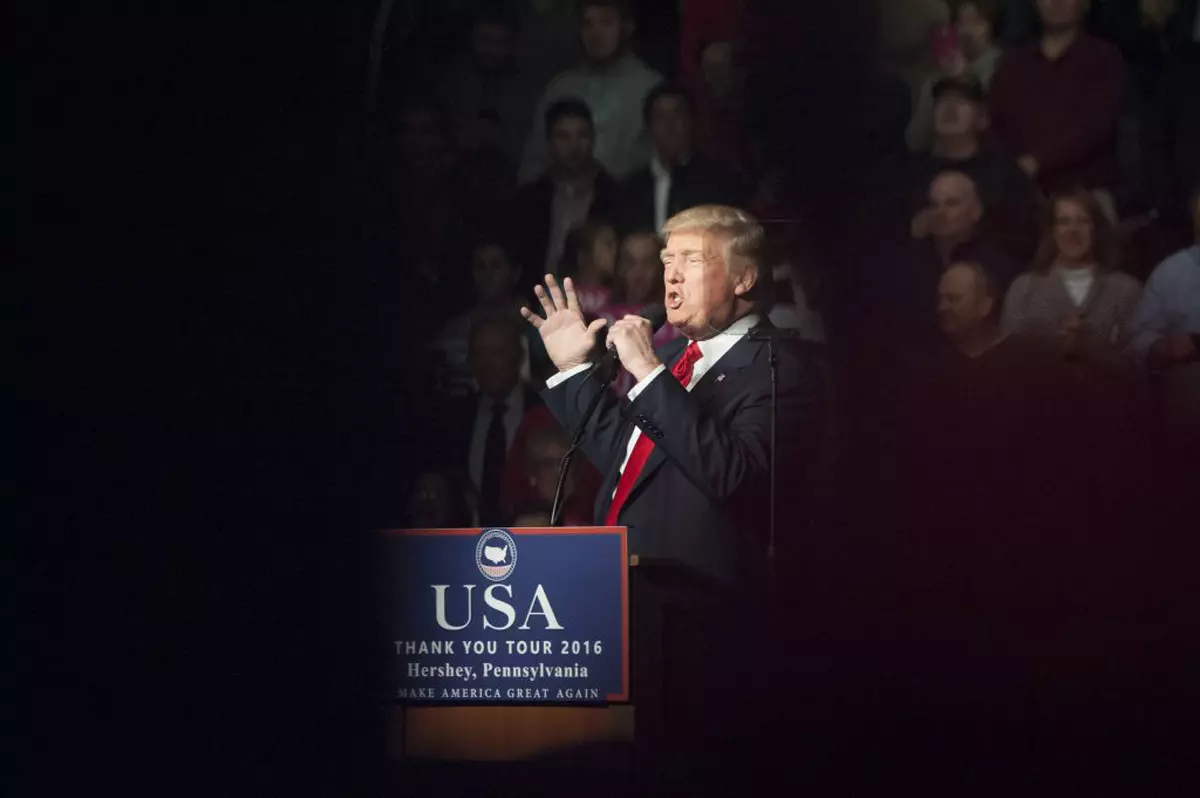 Trump îl felicită pe Putin