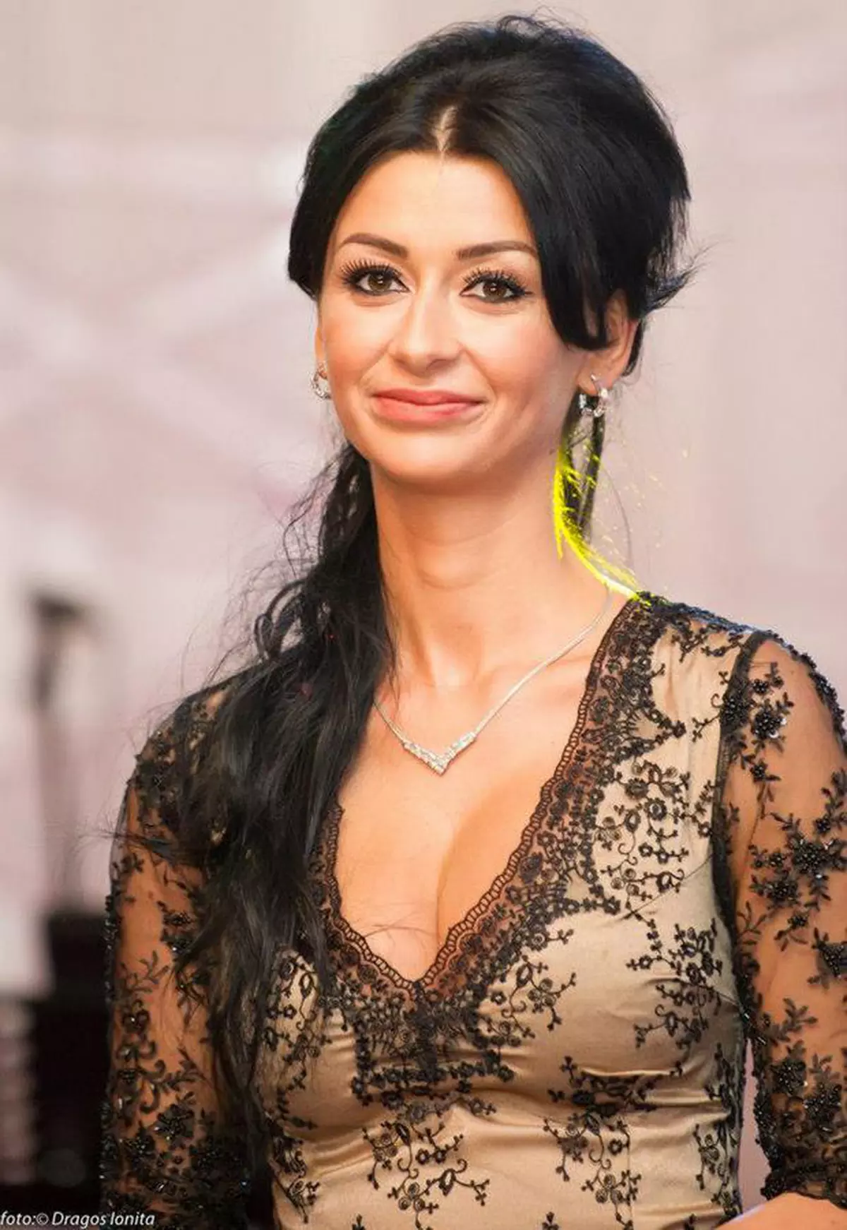 denisa tanase si-a gasit masina lovita de plug