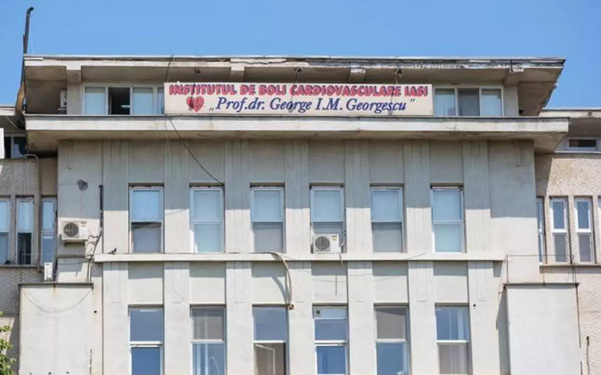 Apel pentru salvarea Institutului de Boli Cardiovasculare Iaşi. Fațada Institutului de Boli Cardiovasculare din Iaşi
