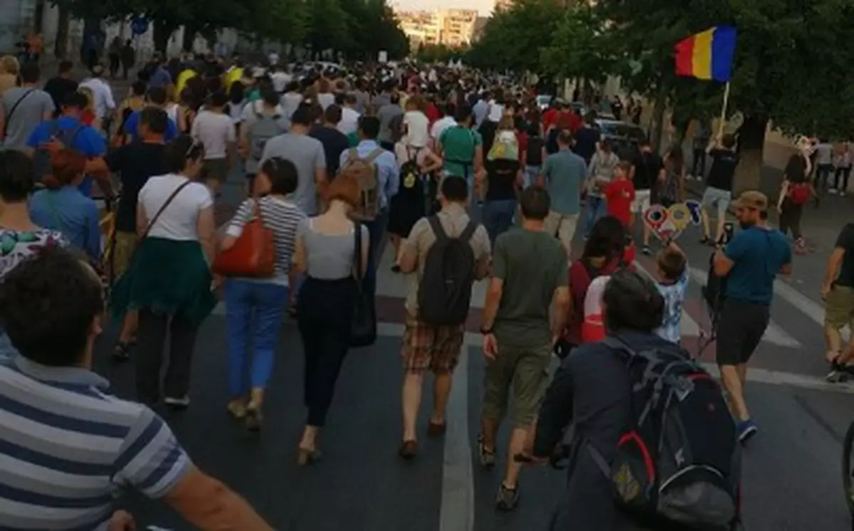 Peste 1.000 de persoane au participat la un miting împotriva Guvernului în Cluj