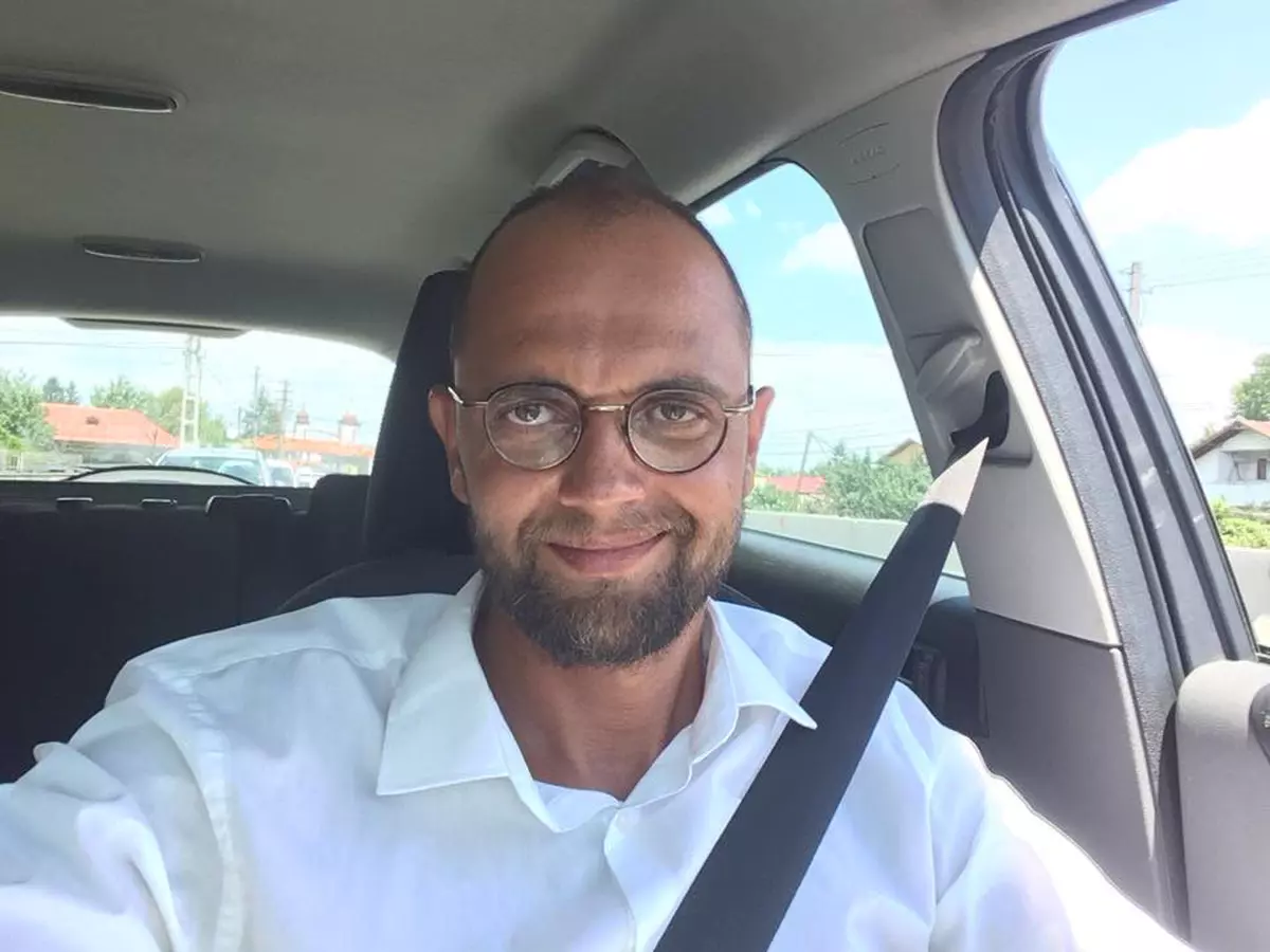 Momentul în care Oreste Teodorescu a rămas fără permis a fost filmat. Realizatorul TV i-a jignit pe polițiști