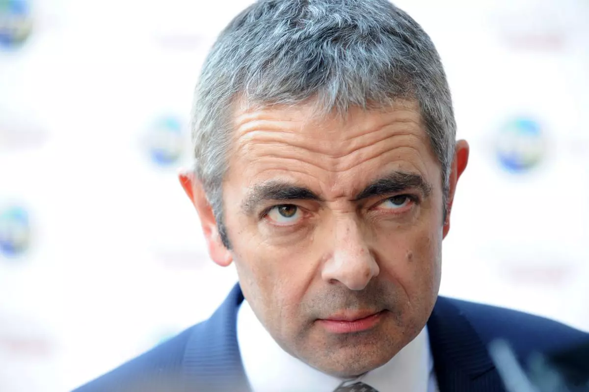 Știrea falsă care anunță că Rowan Atkinson a murit e un virus