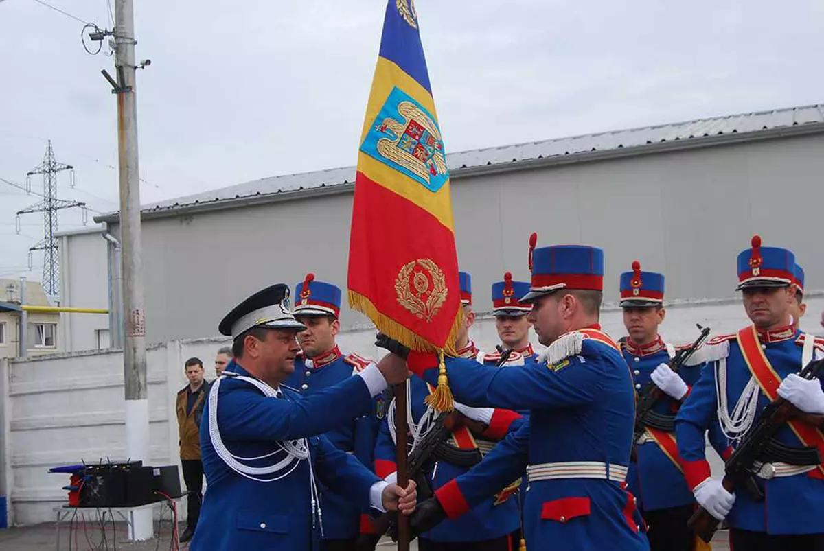 Jandarm plecat în Germania cu alți 11 colegi: Conducerea Jandarmeriei a ajuns să execute ordine politice