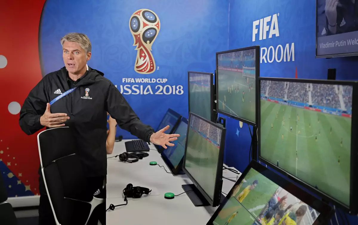 Pierluigi Collina a demisionat