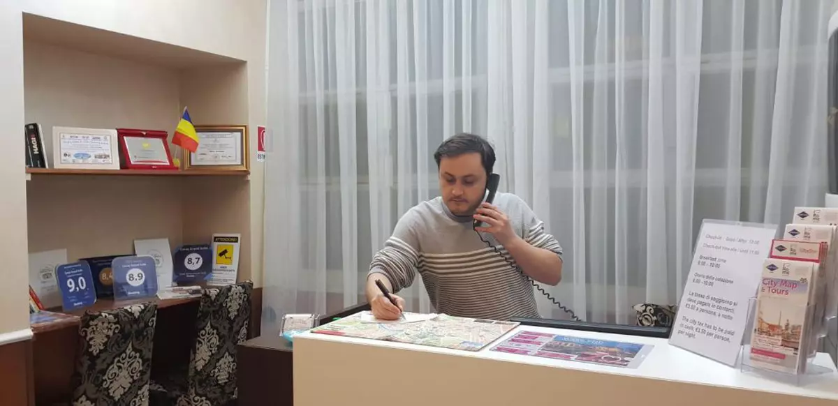 Stă de 16 ani în Italia, dar a fost ales consilier județean în Vrancea. Parcurge lunar 4.300 de kilometri ca să participe la ședințele de consiliu