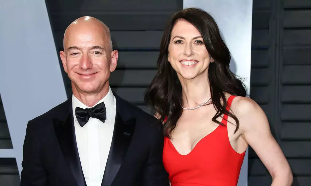 MacKenzie Bezos va deveni a patra cea mai bogată femeie din lume după divorțul de Jeff Bezos