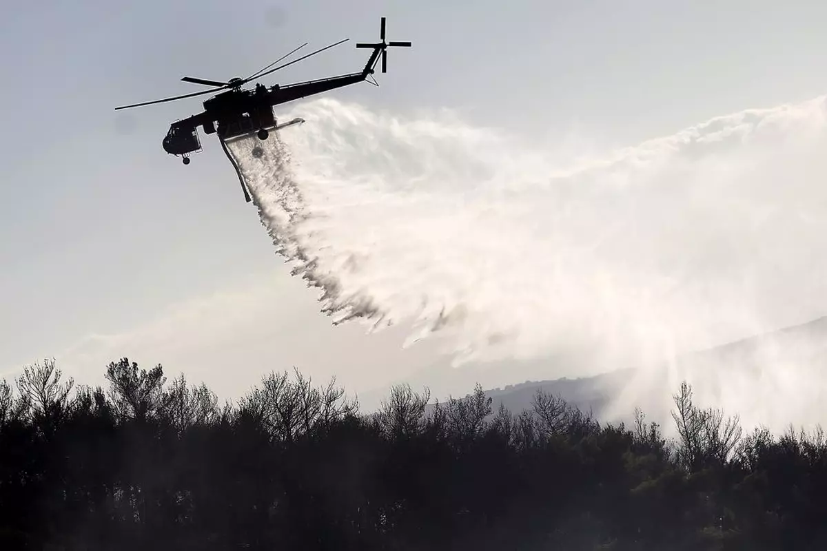 Atenționare de călătorie în Grecia, emisă de MAE. Zonele unde există risc ridicat de incendii de vegetație