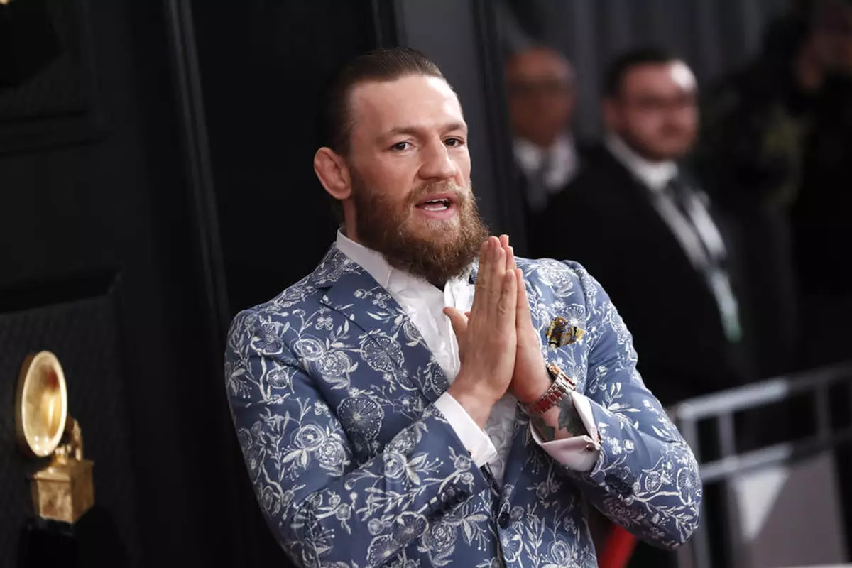 Conor McGregor donează un milion de euro pentru protejarea doctorilor din Irlanda