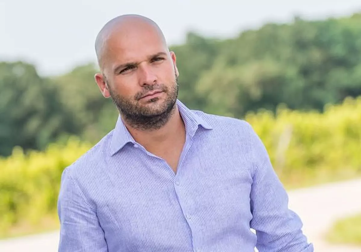 Andrei Ștefănescu, noi declarații de pe patul de spital, după ce a fost infectat cu COVID. Cum îi răspunde Oliviei Steer, care l-a acuzat că joacă un rol
