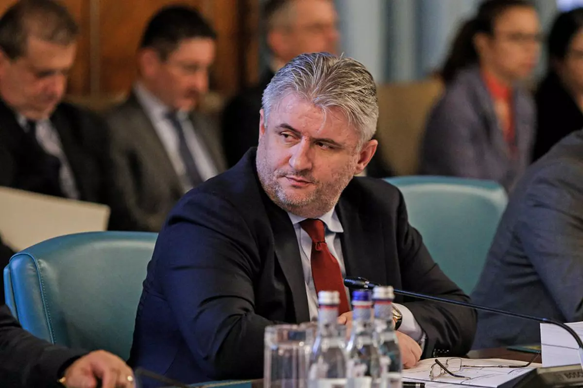De la o firmă de „păcănele, la multiplu secretar de stat la Transporturi. Ascensiunea domnului Dragoș Virgil Titea de la ROMATSA