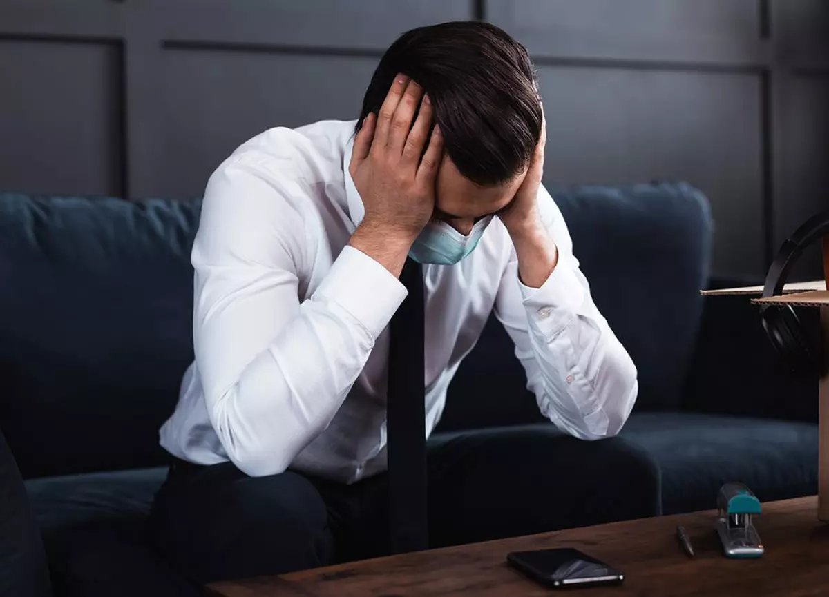 O întrebare care ne macină. Ce poți să-i spui unui prieten atunci când ai aflat că are COVID?