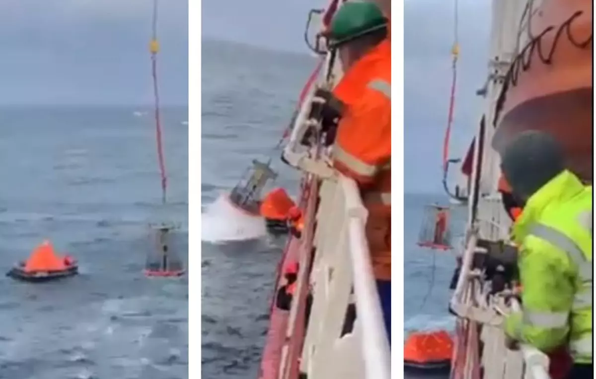 Echipajul salvat al navei Volgo Balt, transportat în Portul Constanța. O persoană rămâne dispărută în Marea Neagră