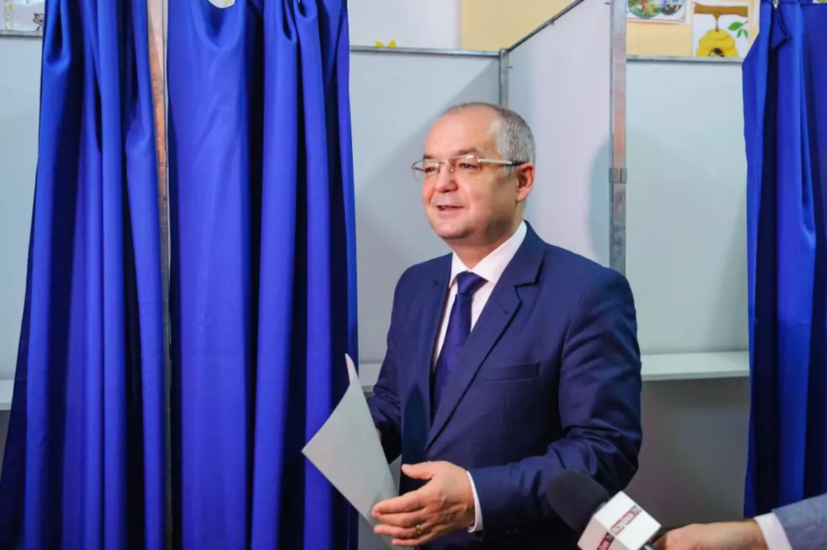 Sebastian Lăzăroiu, ipoteză pentru alegerile din 2024: „Sunt șanse mari să fie Emil Boc președinte