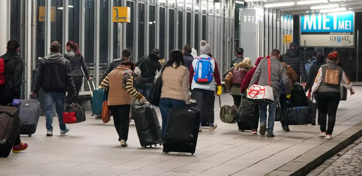 Deutsche Welle: Muncitorii din estul Europei, salariu minim pentru „îngrijirea 24 de ore din 24 în Germania