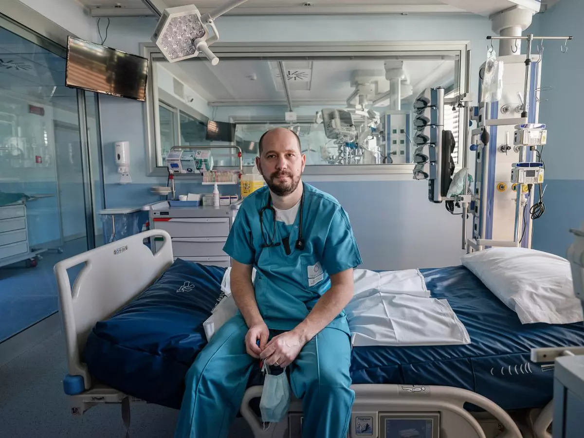 Povestea unui medic român în Italia: „Dacă m-aș muta înapoi în țară, aș avea satisfacția că lucrez pentru ai mei