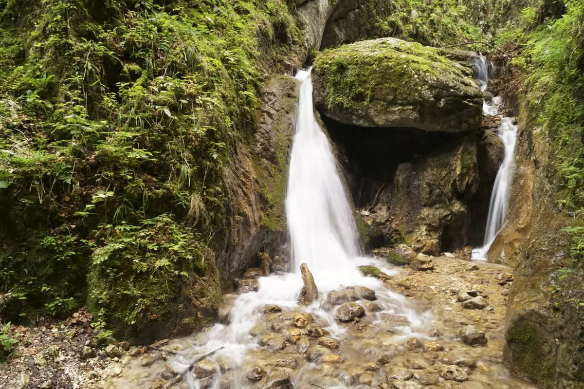 Canionul 7 scări - unde se află și ce activități poți face. Trasee și obiective turistice în zonă