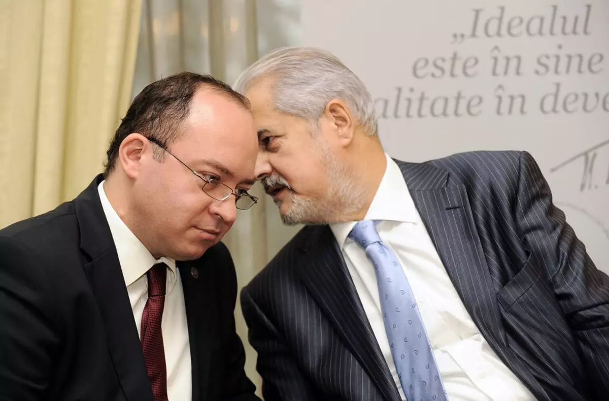 Talentatul domn Aurescu. Cum se clădește o carieră politică pe axa Adrian Năstase - Klaus Iohannis