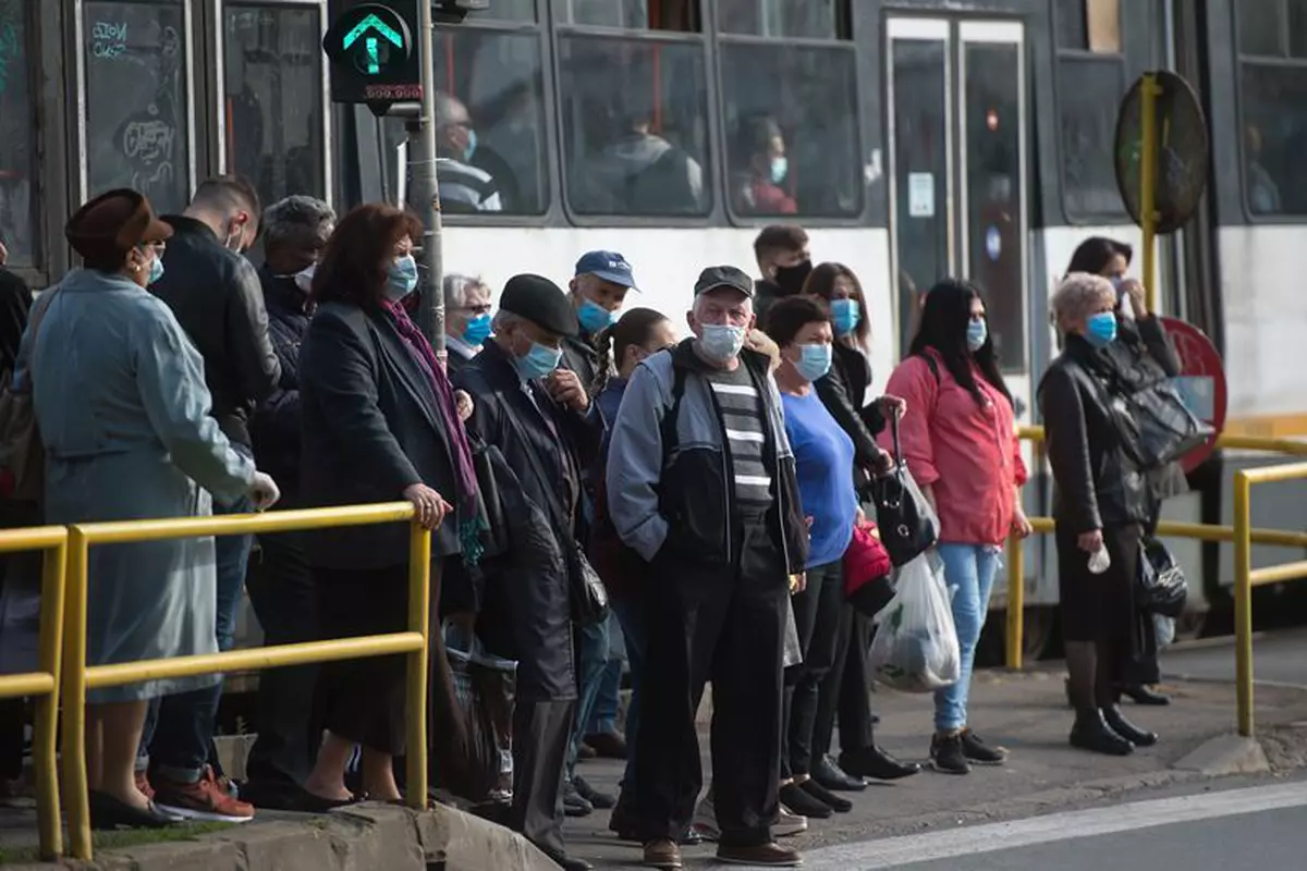 Capitala a intrat în scenariul roșu. Rata de infectare în București a depășit 3 la mie