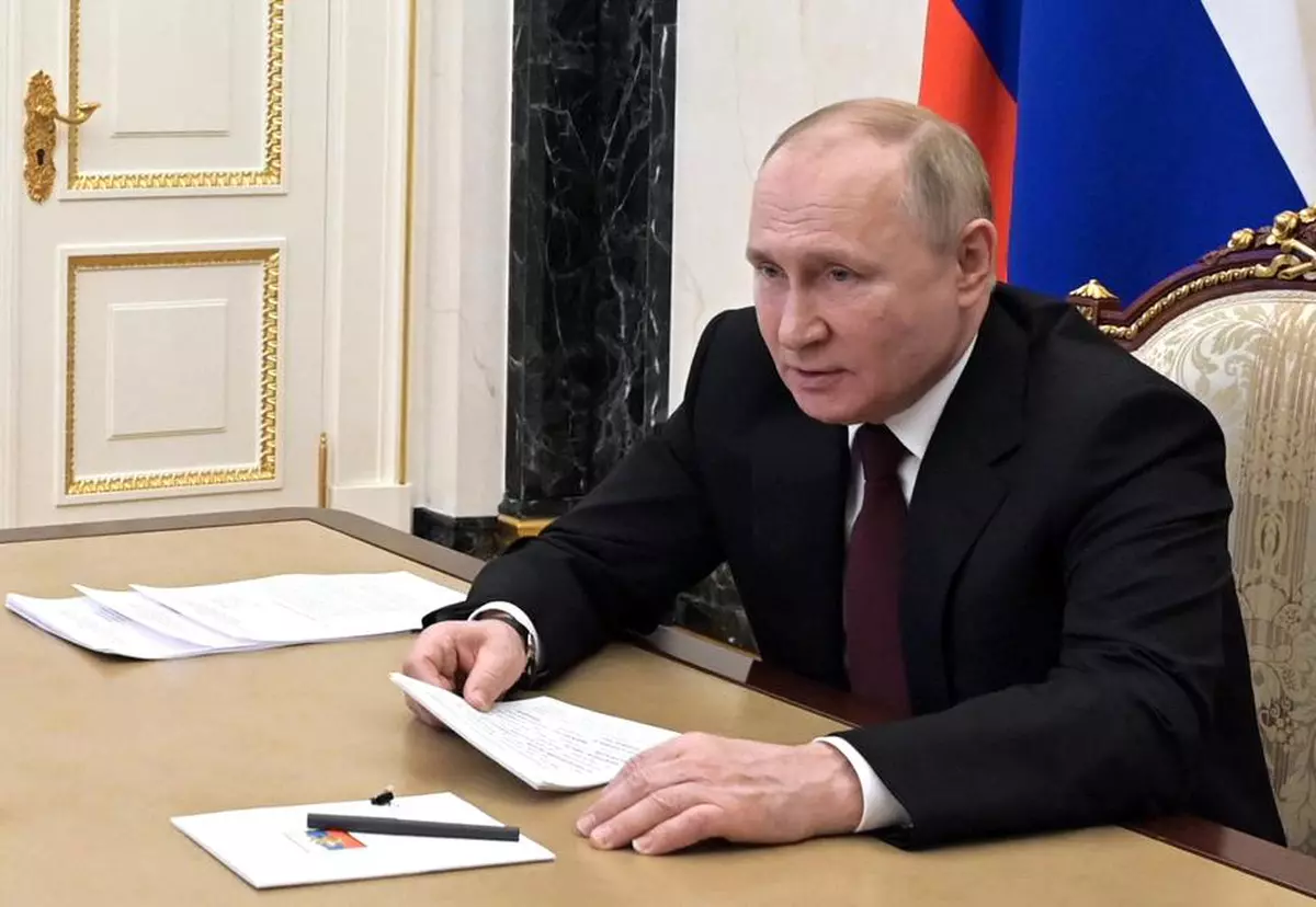 Care a fost propaganda din România care a pregătit discursul lui Putin. Unele au semănat ca două picături de apă