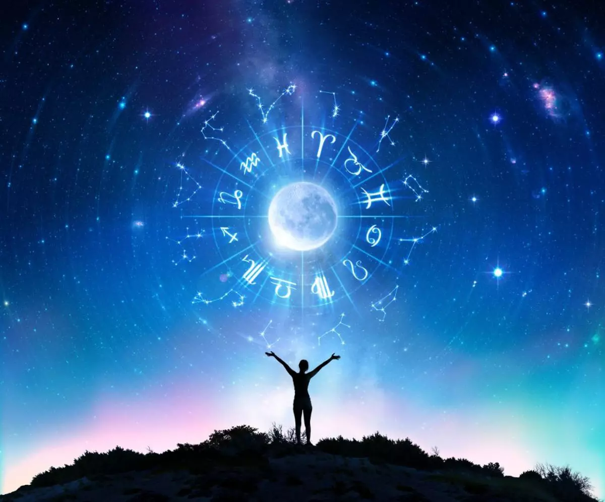 Zodiile nocturne. Ce caracteristici au zodiile influențate de Lună