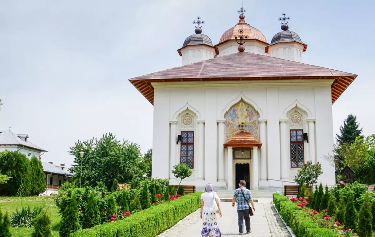 sfantul calinic care a slijit la manastirea cernica - manastirea cernica