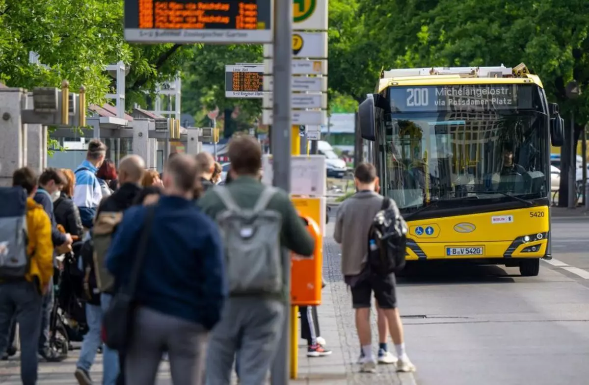 Transportul public aproape gratuit din Germania a redus aglomerația din trafic