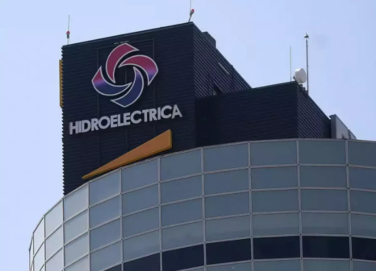 Hidroelectrica, amendată cu 400.000 de lei pentru că nu a emis facturile clienților și nu a răspuns la timp solicitărilor