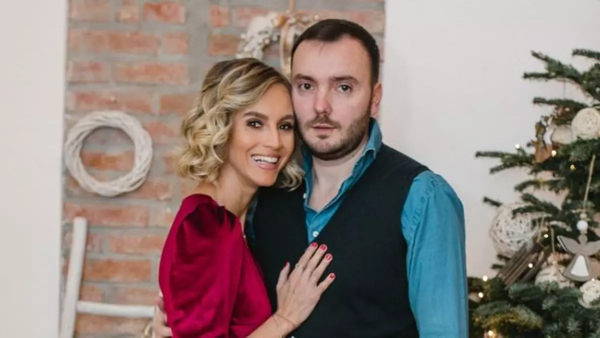 Andreea Perju s-a despărțit de soțul ei după 13 ani de căsnicie. Primele declarații făcute de vedetă. „Am încercat