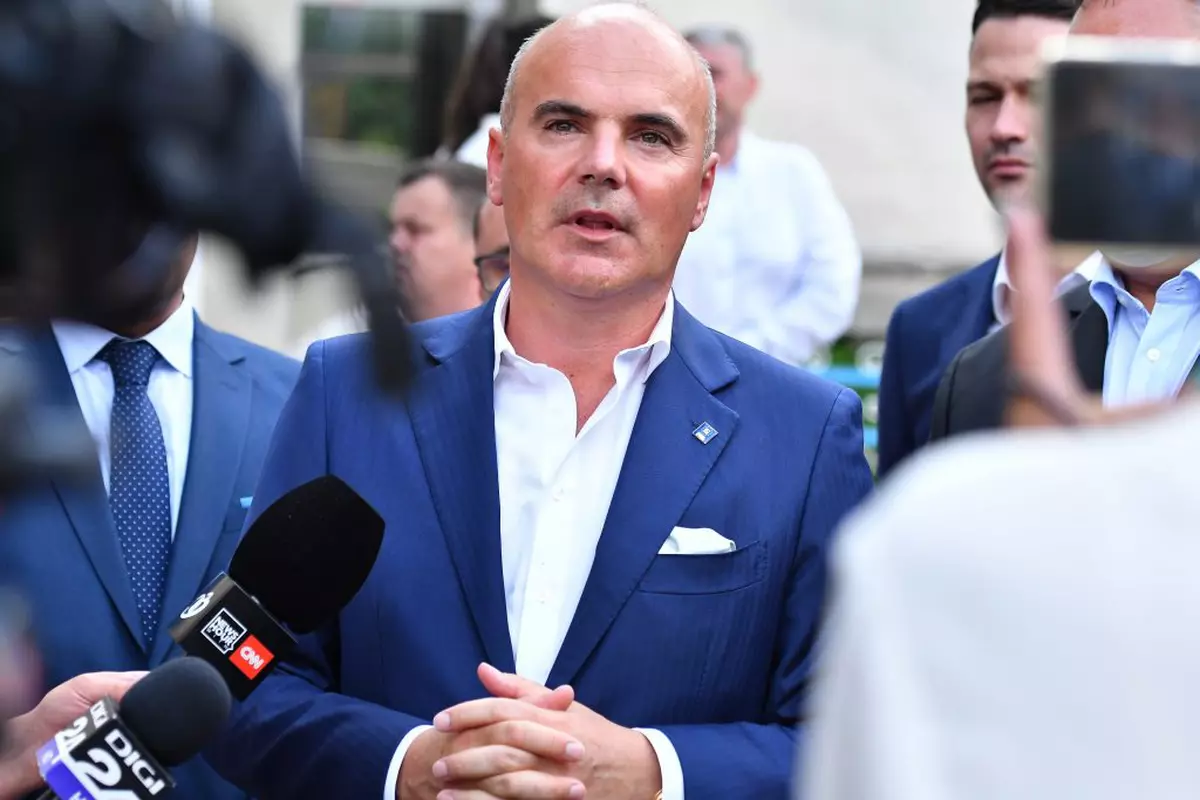 Rareș Bogdan, despre consultările cerute de Ciolacu: „Sunt niște discuții. PNL va accepta prezidențiale în septembrie „doar dacă-și pierd mințile în noaptea asta