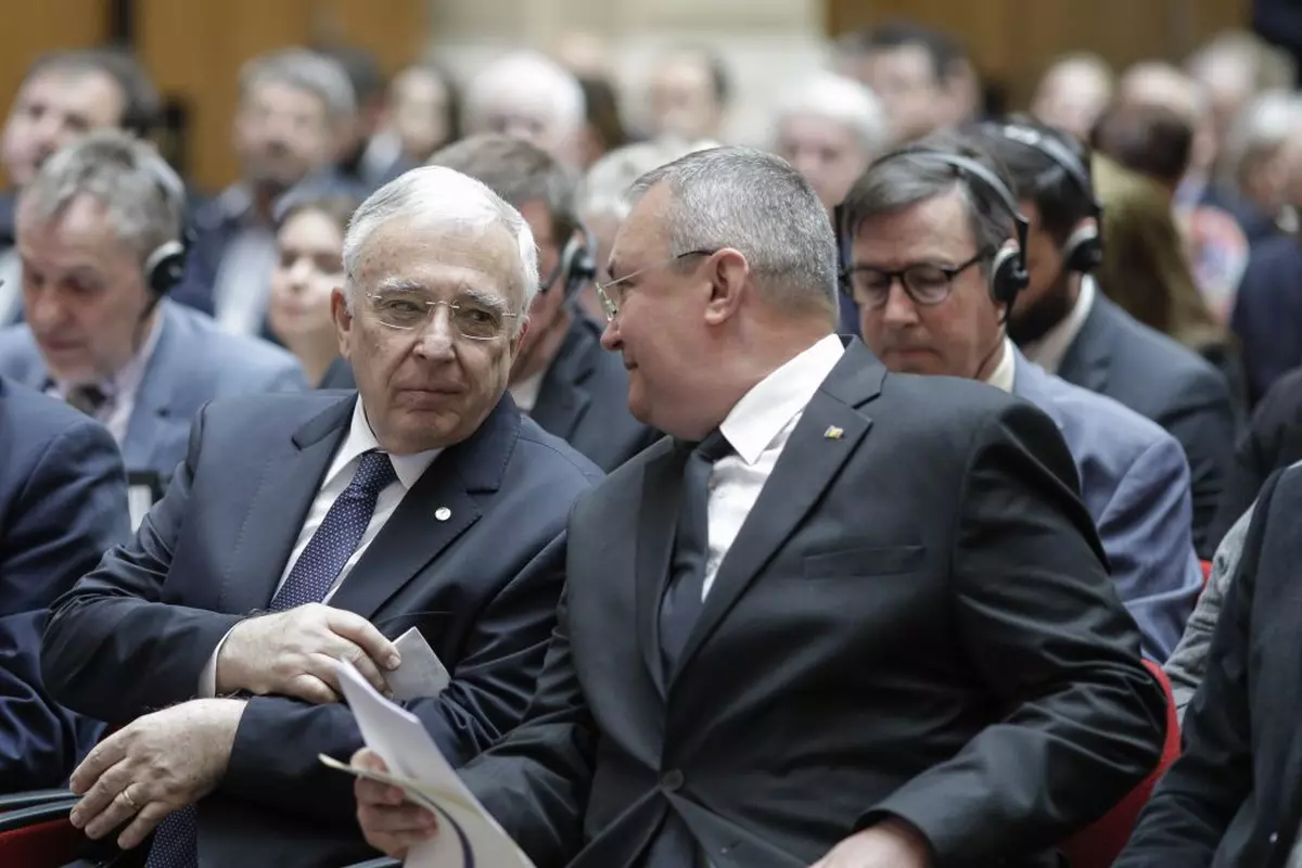 SPECIALII ROMÂNIEI. S-a votat interdicția de a cumula pensia cu salariul, dar Ciucă și Isărescu le pot încasa în continuare. Vor fi exceptate de la lege și unele dintre instituțiile publice cu cele mai mari salarii